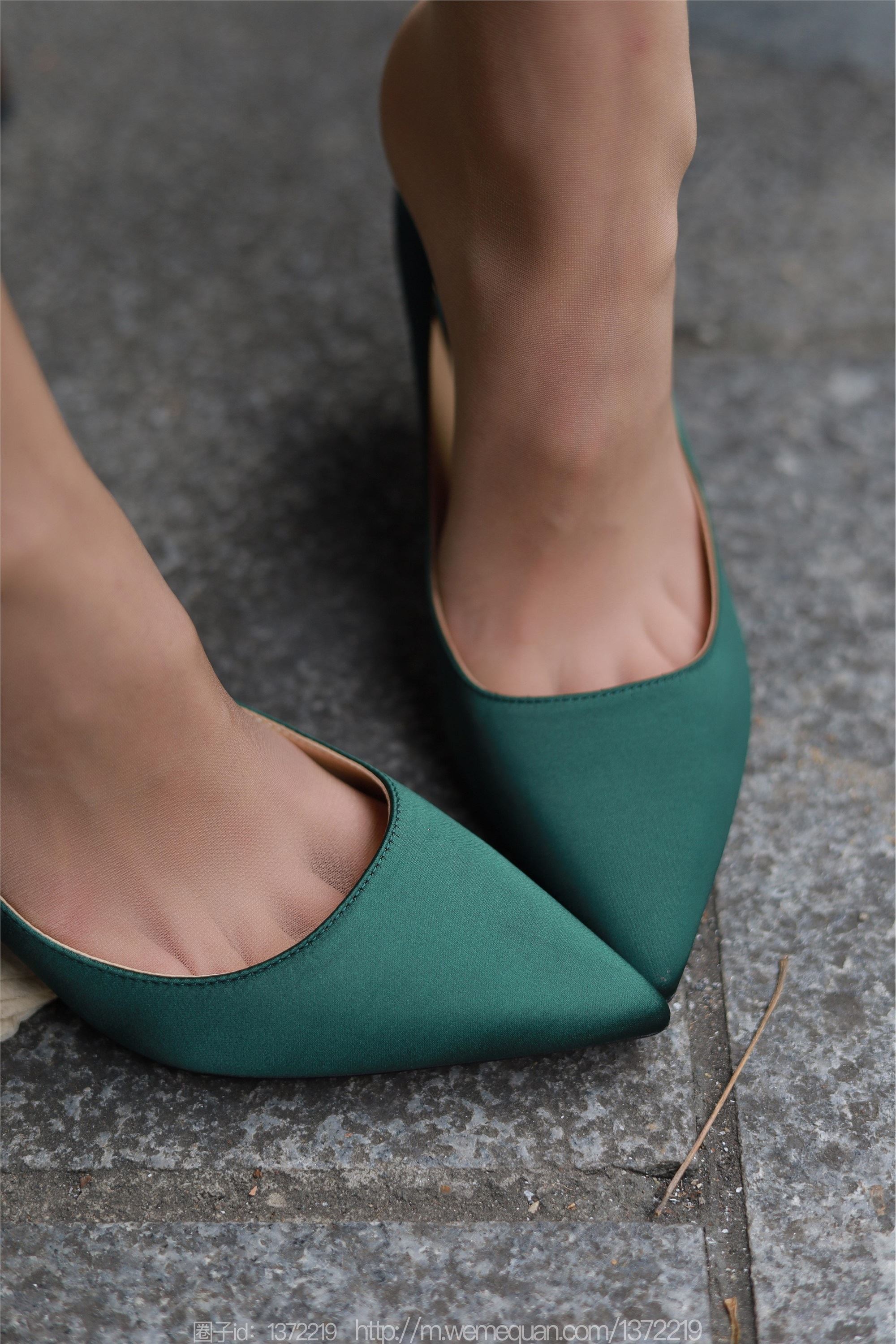 IESS异思趣向  2023.02.18 丝享家 1365 团团《街拍OL美女》